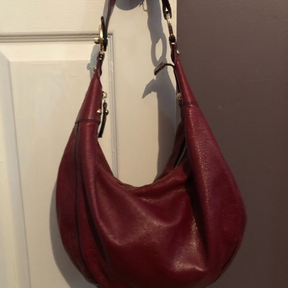 🔥SALE🔥Fendi hobo bag 🦋 - Picture 2 of 11